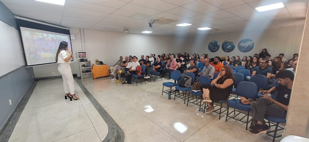 Encontro APP - Dual Mídia - FACAMP: Recorde de Público e Conexões de Sucesso!