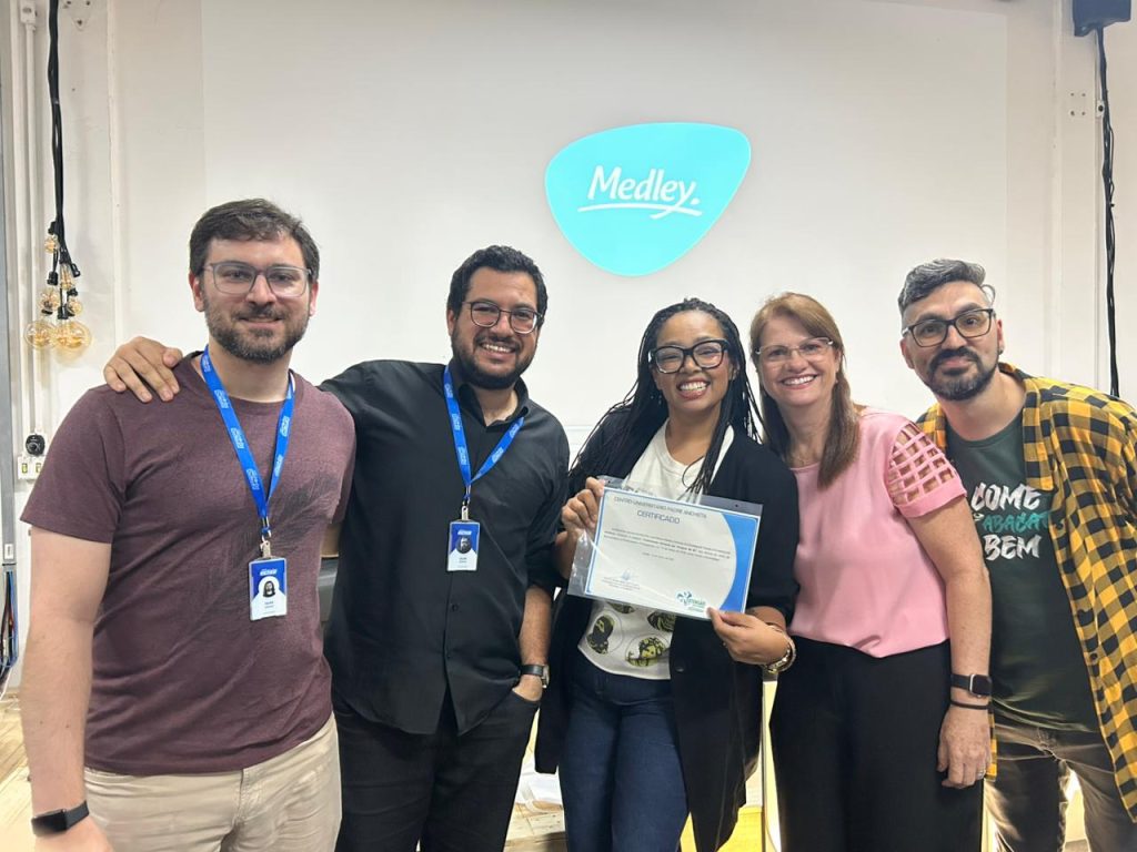 APP Campinas e UniAnchieta promovem encontro inspirador com a comunicadora Deh Bastos para alunos de Publicidade e Design